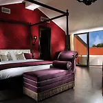 Отель Carnival Palace - Collection 4*