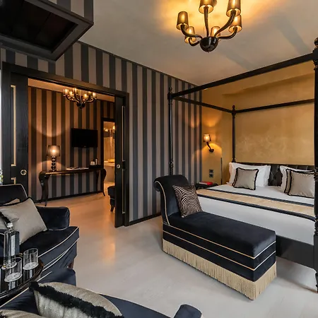 Hotel Carnival Palace - Collection