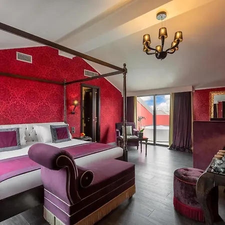 Carnival Palace - Collection Otel