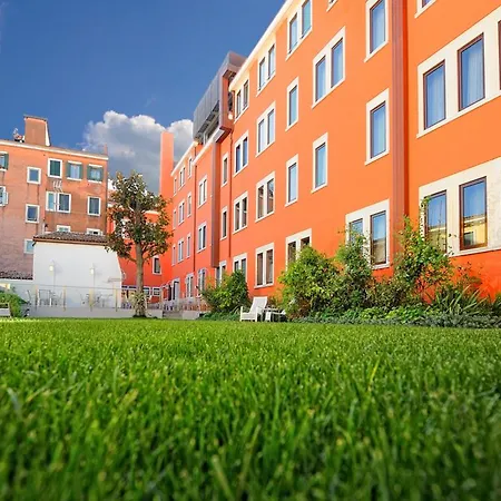 Otel Carnival Palace - Collection 4*