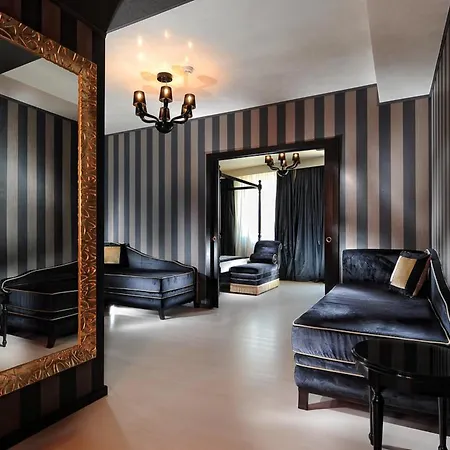 Carnival Palace - Collection Otel Venedik