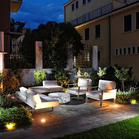 Carnival Palace - Collection Hotel 4*