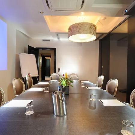 Carnival Palace - Collection Otel 4*