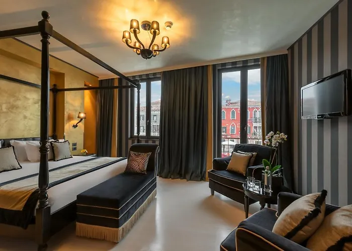 Carnival Palace - Collection