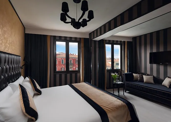 Carnival Palace - Collection Venezia