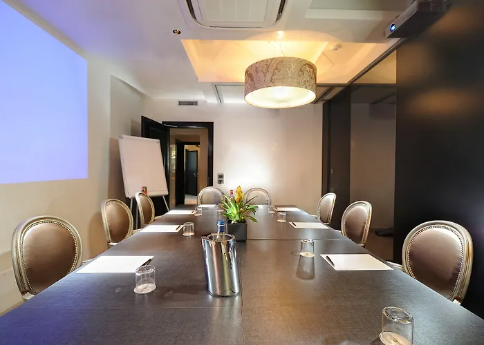 Carnival Palace - Collection Hotel 4*