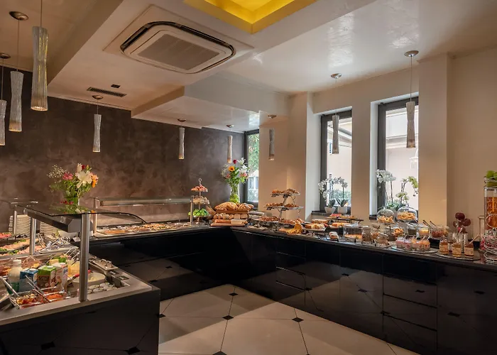 Carnival Palace - Collection Hotel 4*