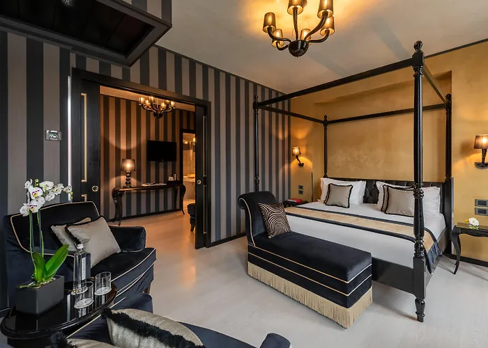 Hotel Carnival Palace - Collection