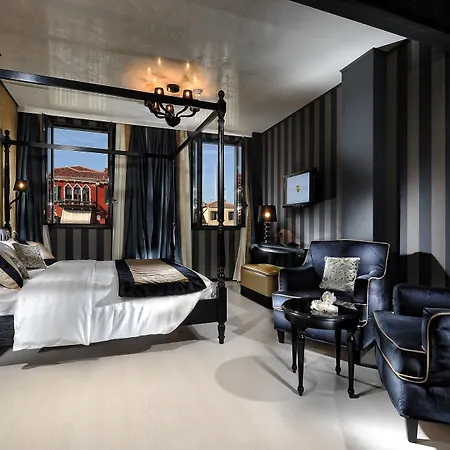 Carnival Palace - Collection Venecia