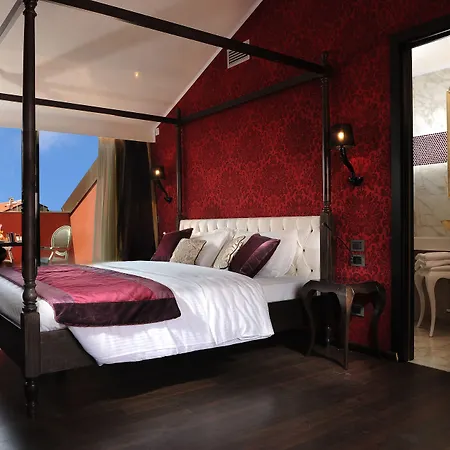 Carnival Palace - Collection Hotel