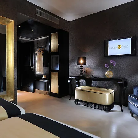 Carnival Palace - Collection Hotel