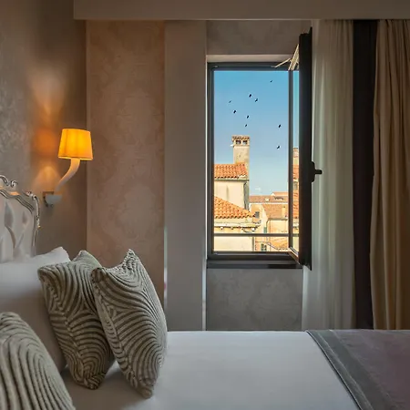 Carnival Palace - Collection 4* Venedig