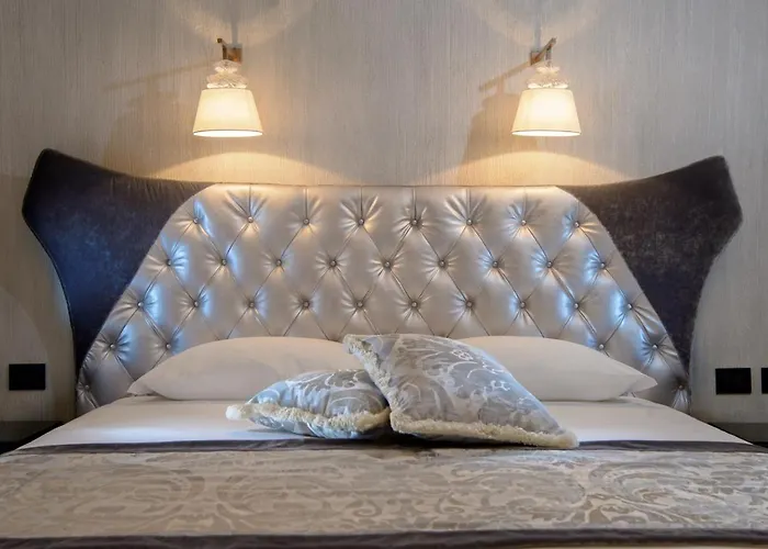 Carnival Palace - Collection