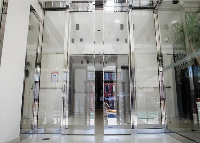 Carnival Palace - Collection