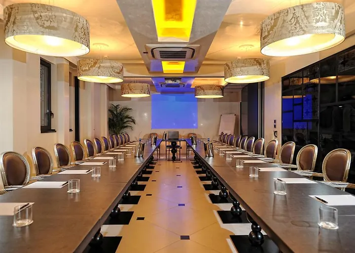 Carnival Palace - Collection 4*