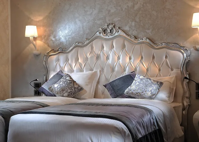 Carnival Palace - Collection