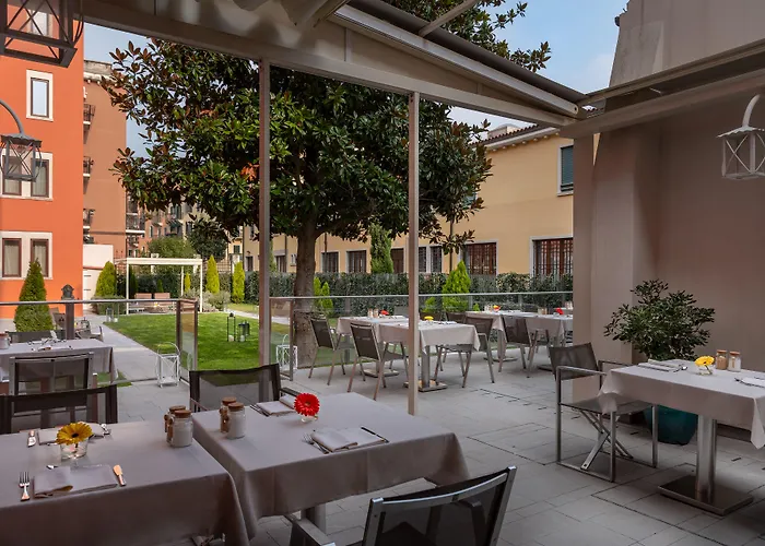 Carnival Palace - Collection 4* Venedig