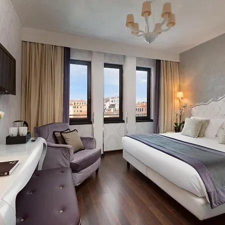 Szálloda Carnival Palace - Collection 4*