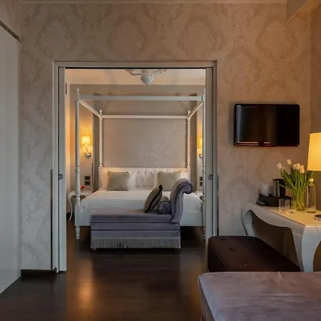 Carnival Palace - Collection 4* Velence