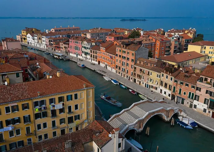 Carnival Palace - Collection Venedig