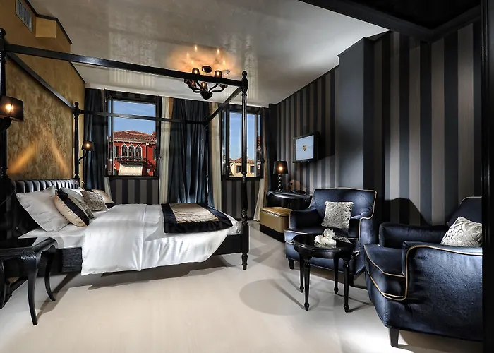 Carnival Palace - Collection Venedig