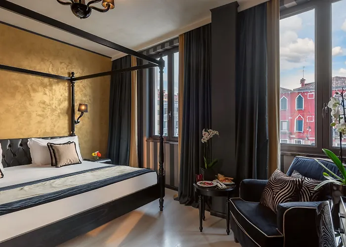 Carnival Palace - Collection 4*